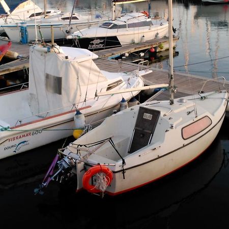 Vrs - Low Cost Beach Boat Hotell Leça da Palmeira Eksteriør bilde